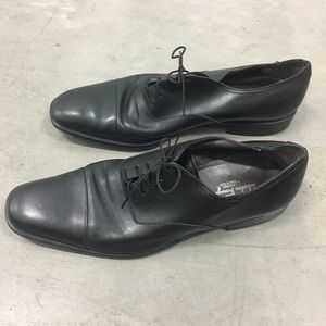 Salvatore Ferragamo Mens Black Leather Dress Shoes